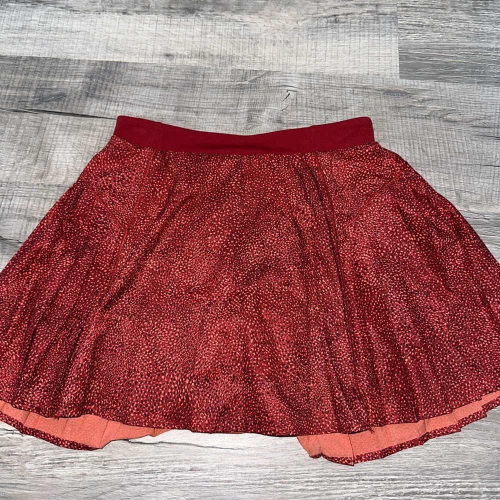 SPANX Textured Red Circle Skort